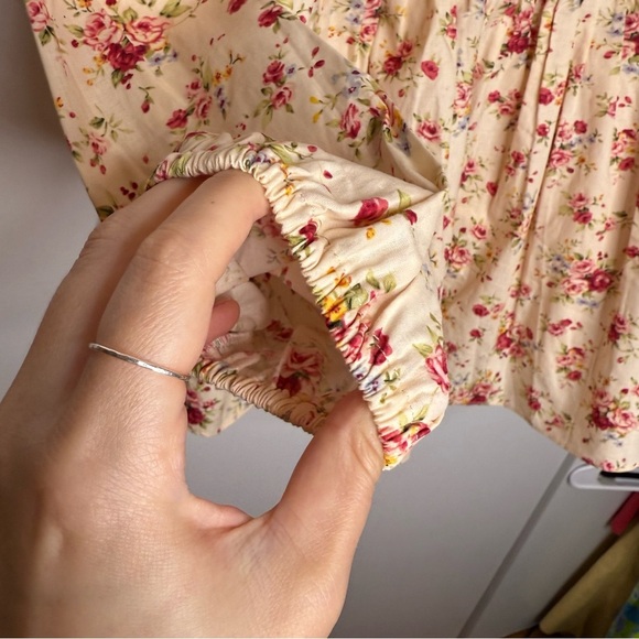 Hyacinth House - Tuckernuck - Addison Floral ruffle sleeve top - small nwt - Picture 8 of 10